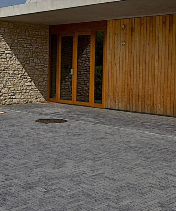 Schellevis® block pavers in front of a house