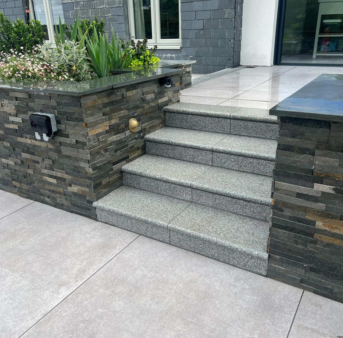 Oyster Quartz Cladding in a garden