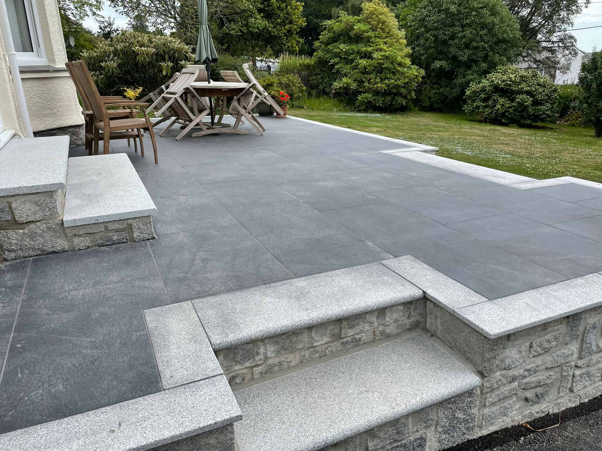 Sawn Silver Grey Granite Bullnose Step