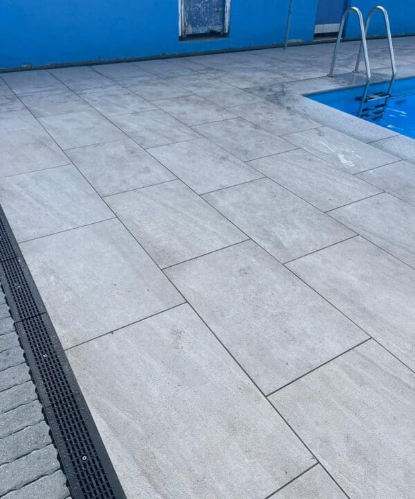 Cano Grey paving around a pool