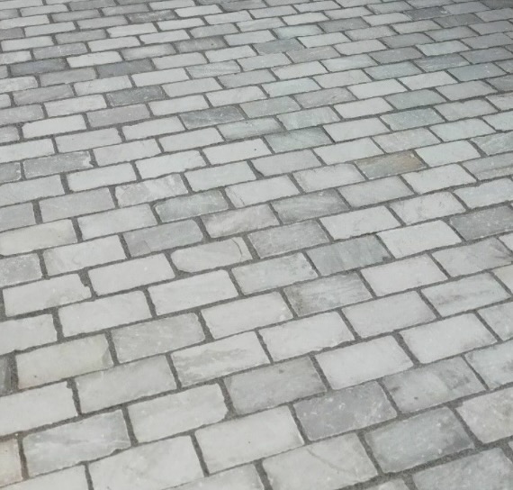 Helford Sawn & Weathered Pavers 300x150x40mm