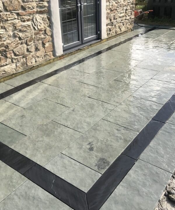 Blue Limestone Sawn Edge 900x600x22mm