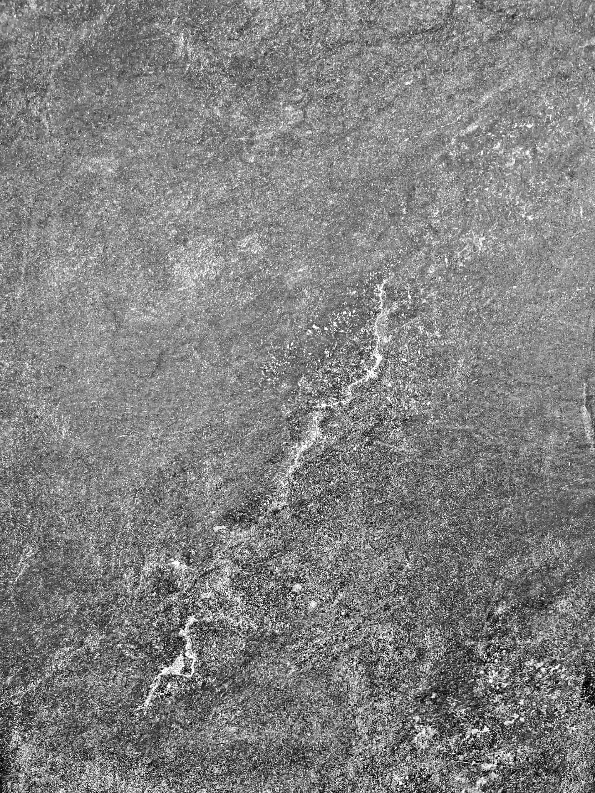 Himalayan Black 900x600x20mm Detail