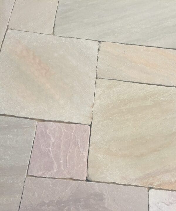 Cardinham Tumbled and Brushed Sandstone detailed picture