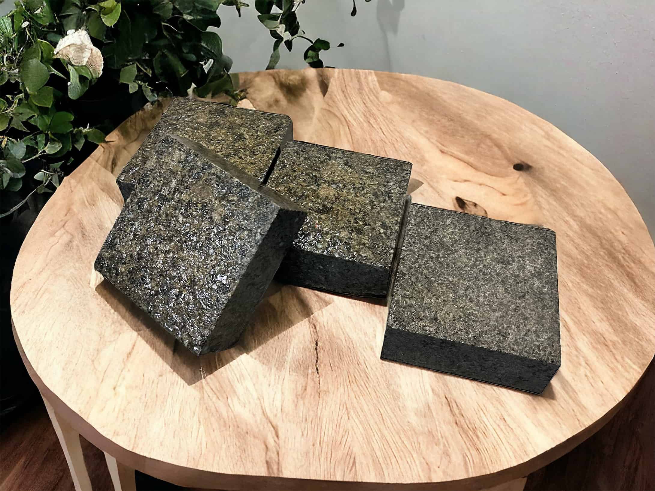 Sawn Dark Grey Granite Setts