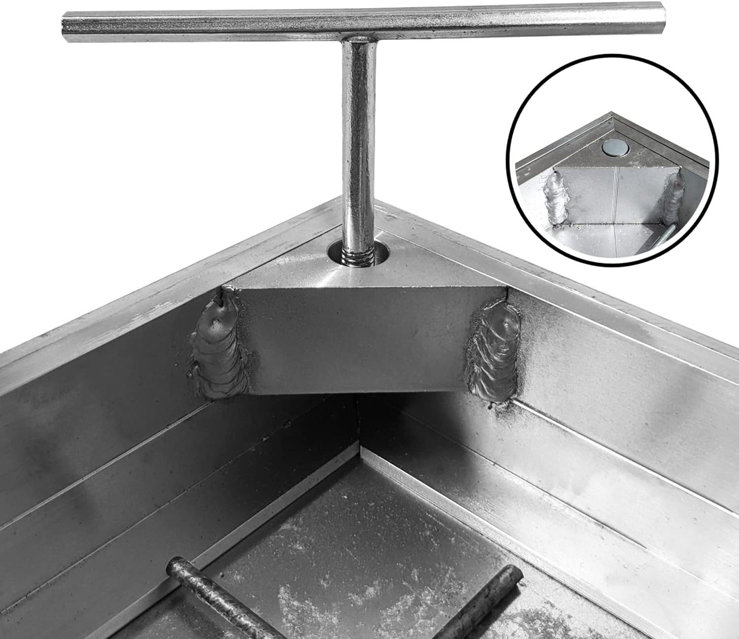 Aluminium manhole cover lifting the top from the frame