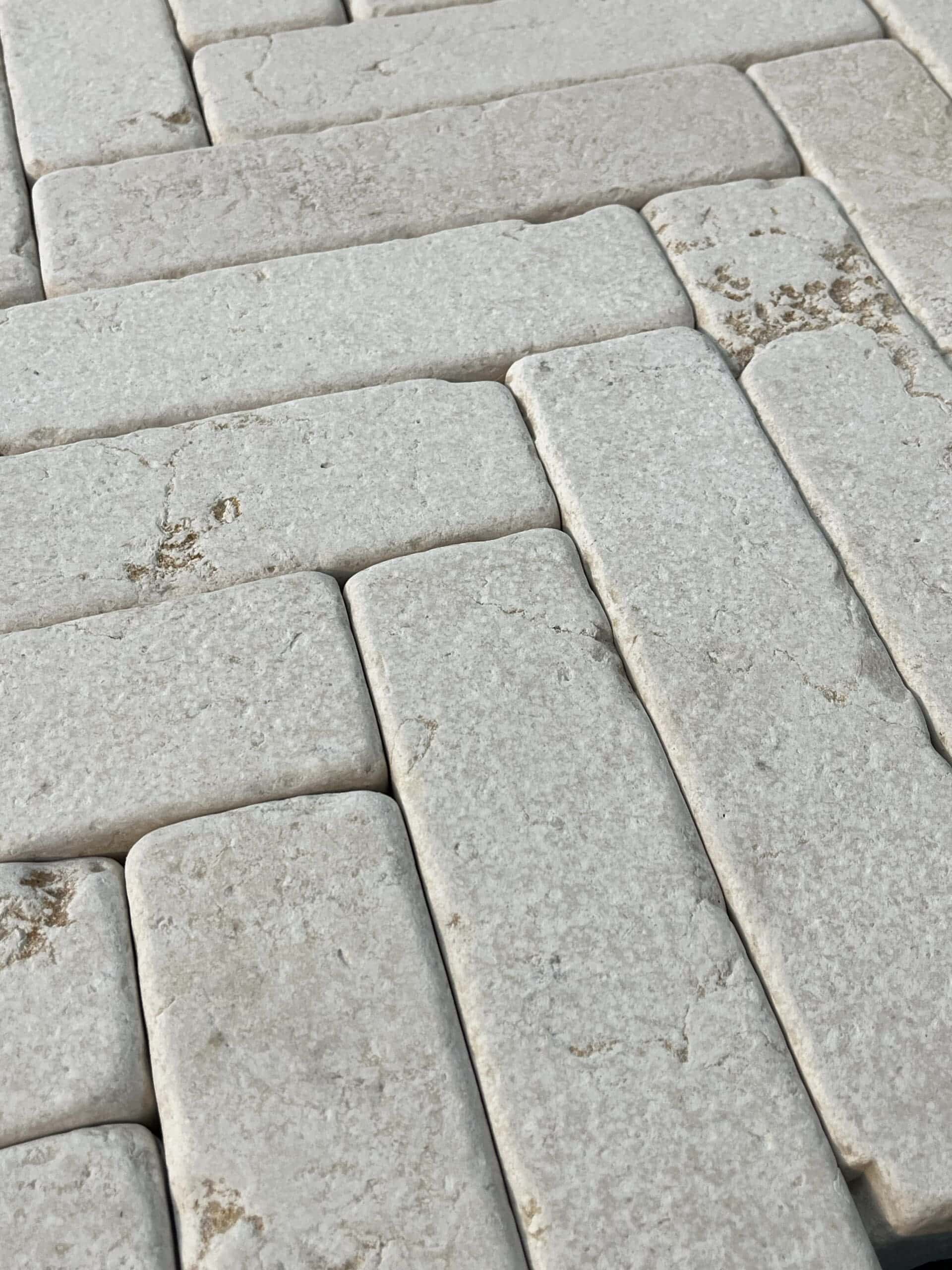 Millbrook Bone Dual-Face Limestone Setts